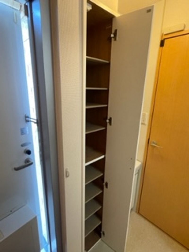 レオパレスラ　ルーナＢ 玄関