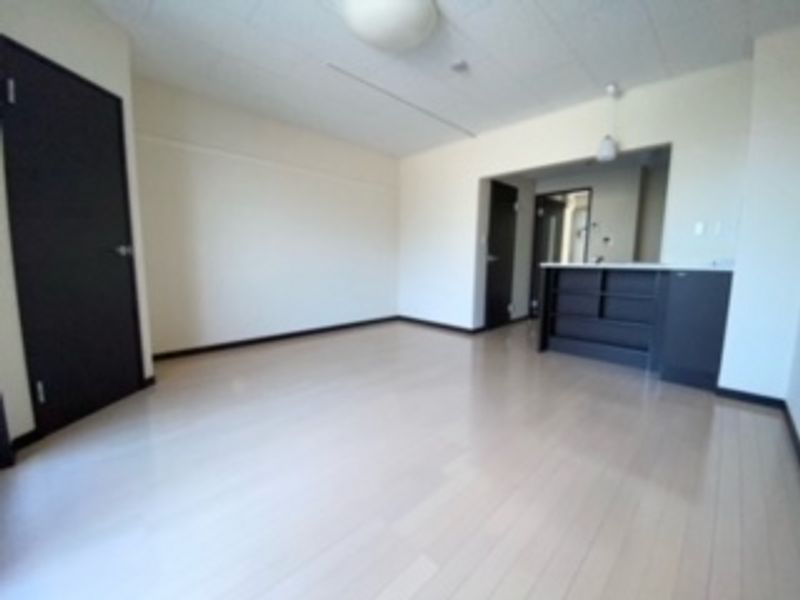 レオネクストル　コフレ 居間