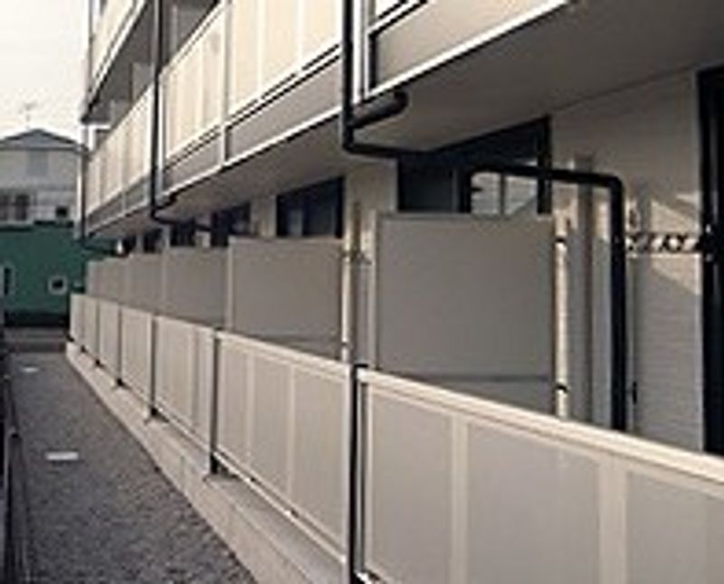 レオパレスフリーダムベッセルⅣ バルコニー