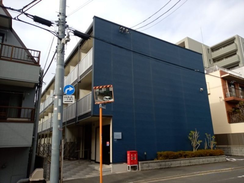 レオパレスオネスト 外観