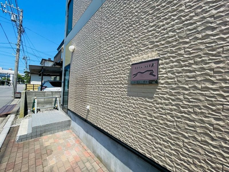 レオパレス日サルー時任町Ａ エントランス