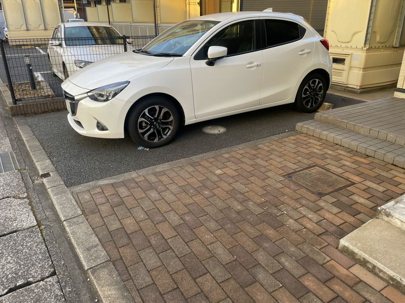 レオパレスフジニューコート 駐車場