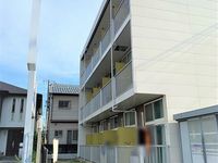 レオパレスたつみ 外観