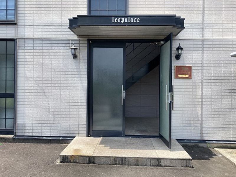 レオパレスＷＯＯＤ中野 エントランス