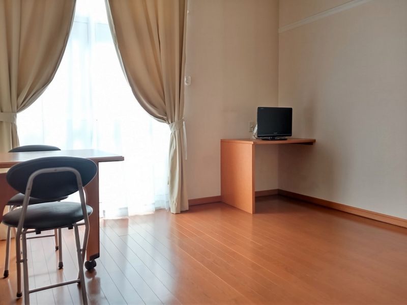 レオパレスアピテＢ 居間