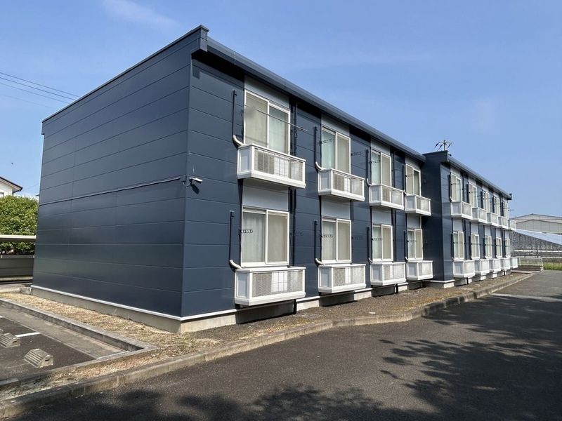 レオパレスフローラⅢ 外観
