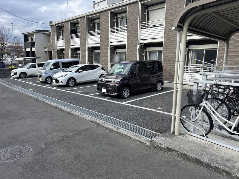 レオネクストＷｉｎｄ　Ｂｅｌｌ 駐車場