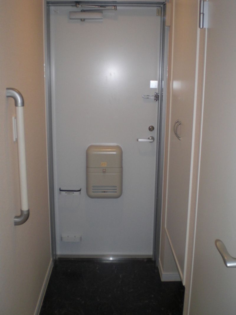 LEONEXT Dandelion Higashi Chuo Entrance