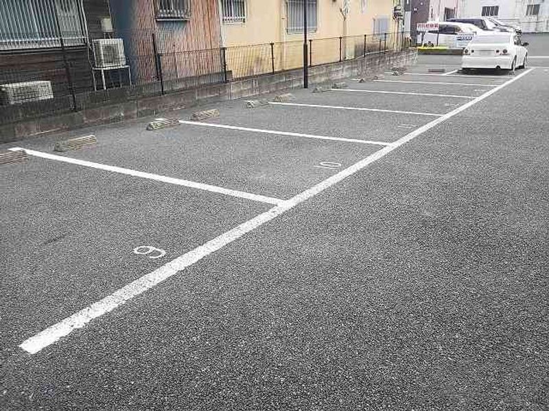レオパレス太陽Ⅱ 駐車場