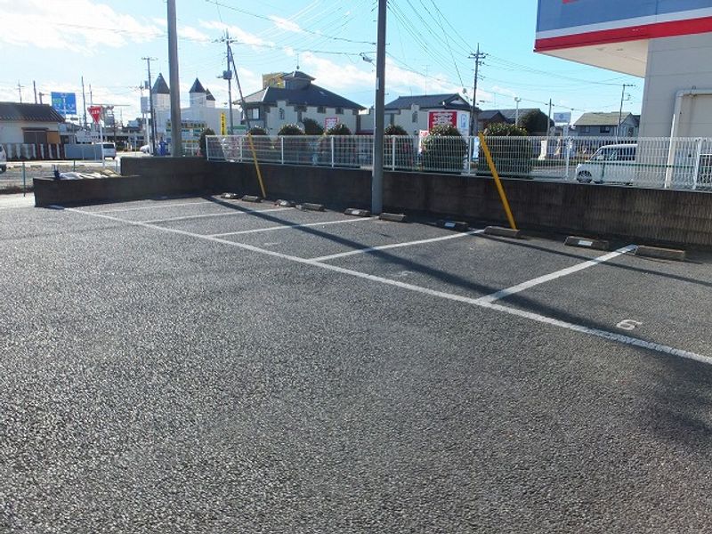 レオパレスさぎしまⅡ 駐車場