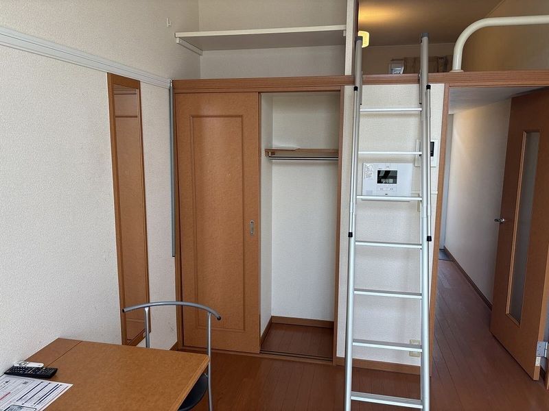 レオパレスかなめ２ 収納