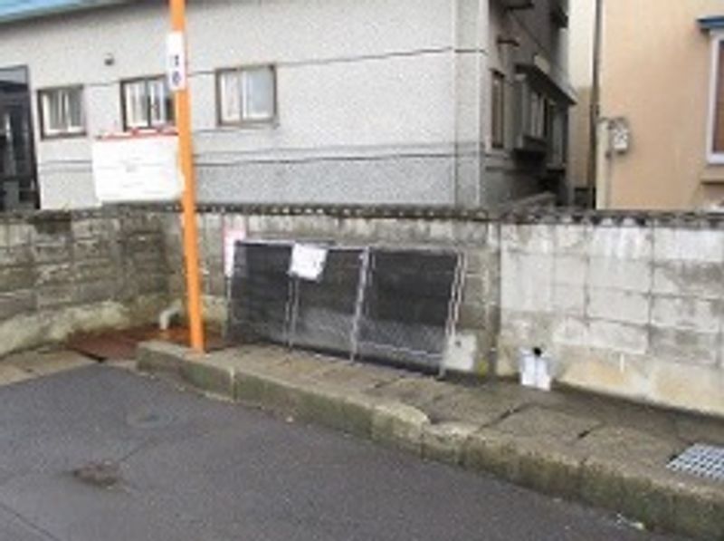レオパレス春日 共用部分