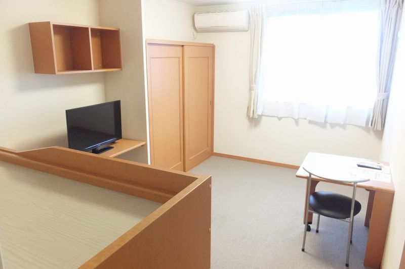 レオパレスパテオⅡ 居間