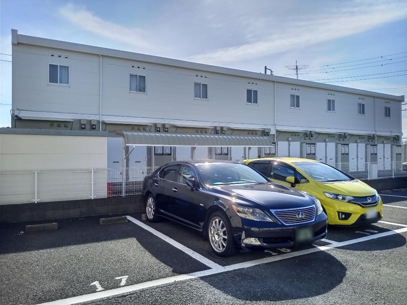 レオパレスサンリーブⅡ 駐車場