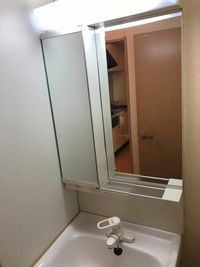 レオパレスアザミ 洗面所