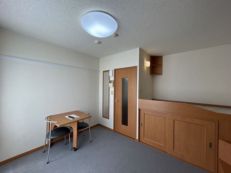 レオパレスプラムⅡ 居間
