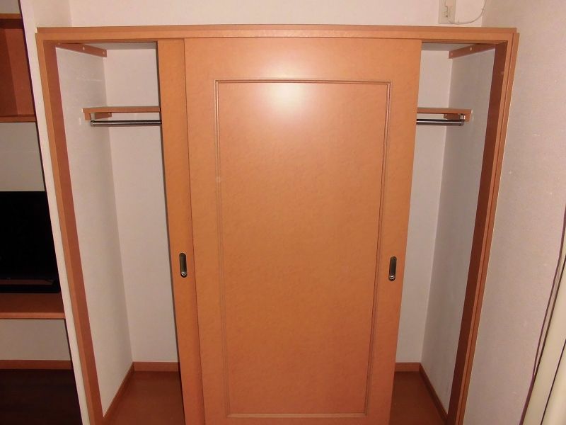 レオパレスレモ 収納