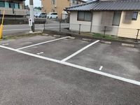 レオパレス富岡 駐車場