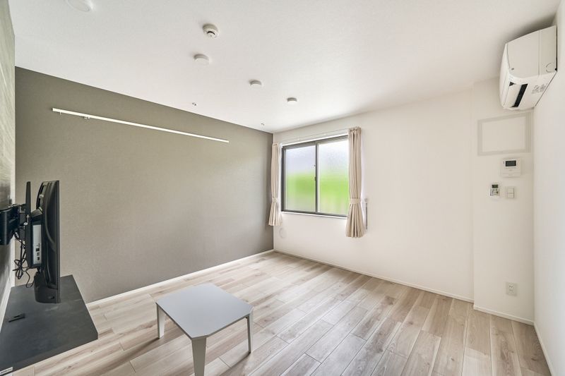 ArLk Au Soleil Living room