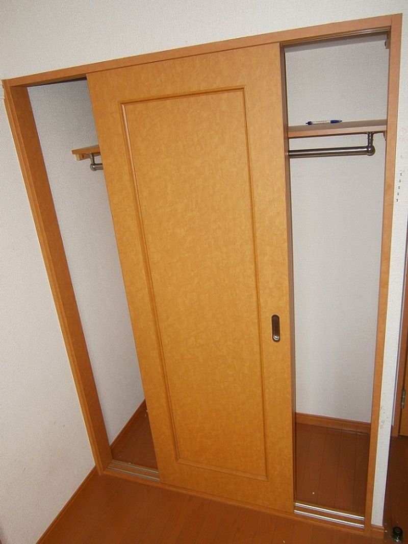レオパレスＥＡＳＴ 収納