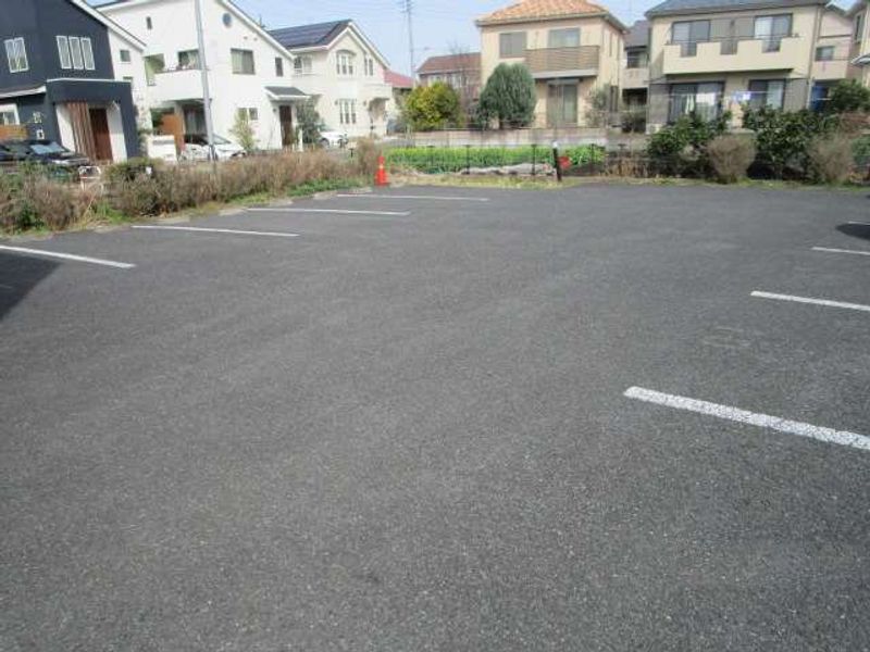 レオパレス南町田 駐車場