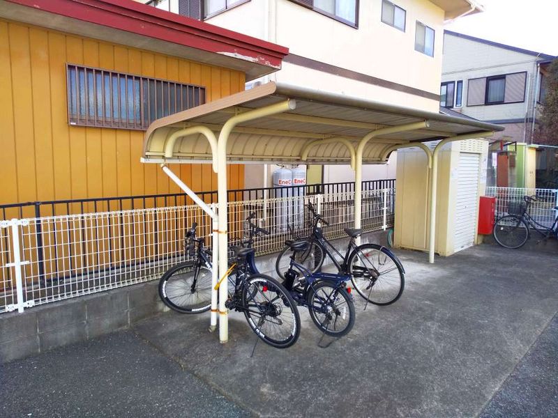 レオパレスポラールお茶山 共用部分