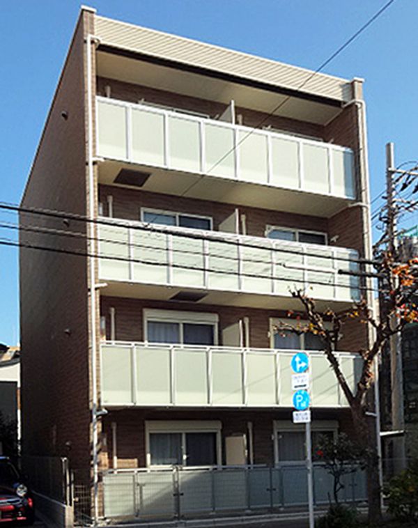 Bên ngoài LEONEXT Narihira