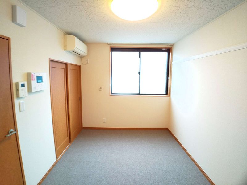 レオパレスカサブランカⅡ 居間