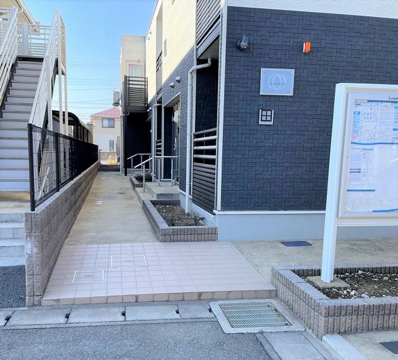 レオネクストクレストタウンＧ エントランス