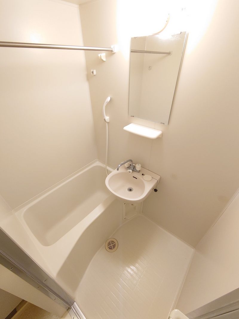 レオパレスすずな 風呂