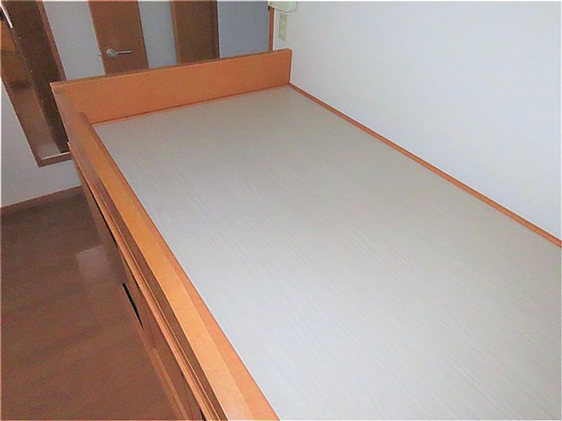 レオパレス裾花 寝室