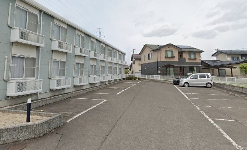 レオパレスセレルラ野田町 駐車場