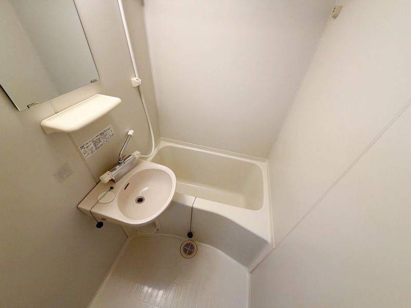 leopalace M Bathroom