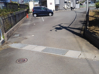 レオパレス向田 駐車場