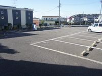 レオパレスＮｏａｈ 駐車場
