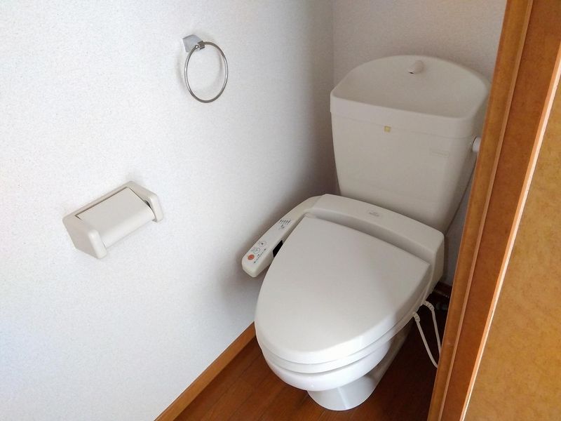 レオパレスさぬき トイレ