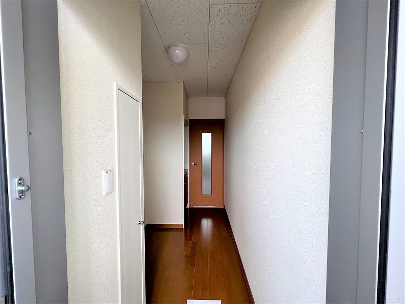 レオパレス上町 玄関