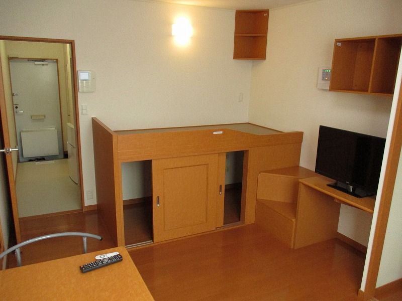 レオパレス銀 居間