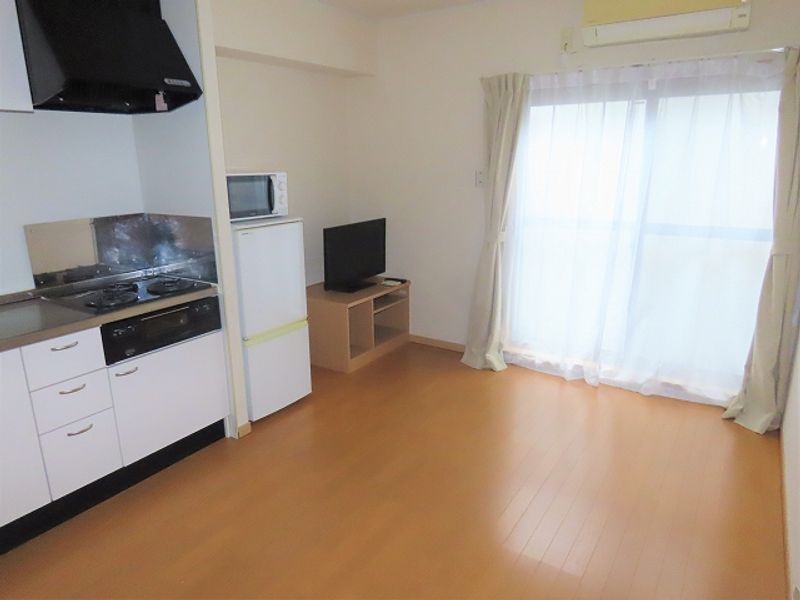 レオパレス松代海津Ⅱ 居間