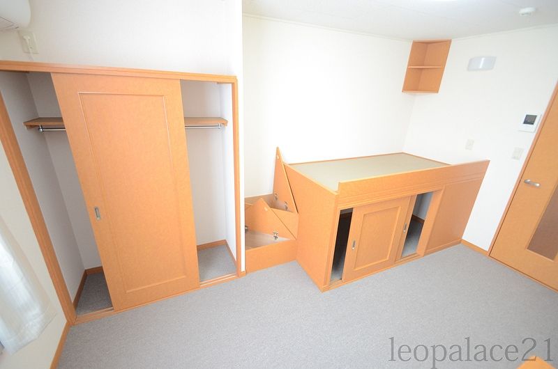 leopalace Neiraku Storage