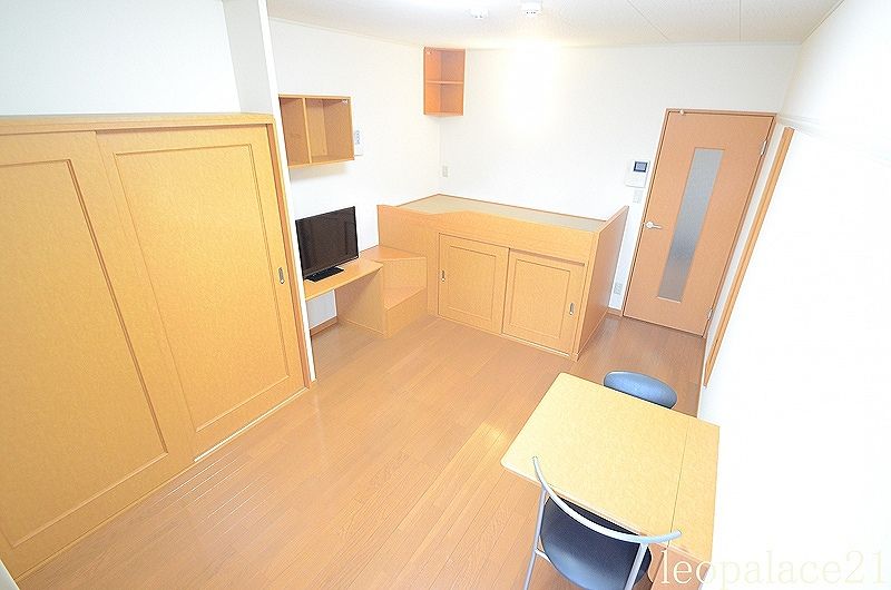 レオパレスセジュール 居間