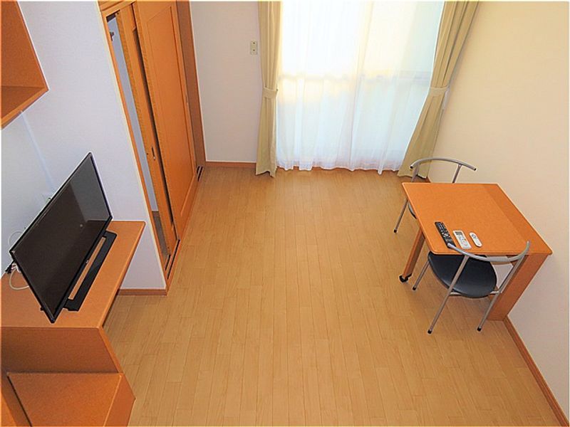 レオパレスグリーンパーク 居間