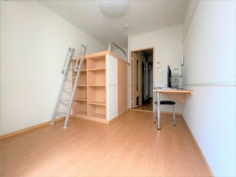 レオパレスグランティス　Ⅱ 居間