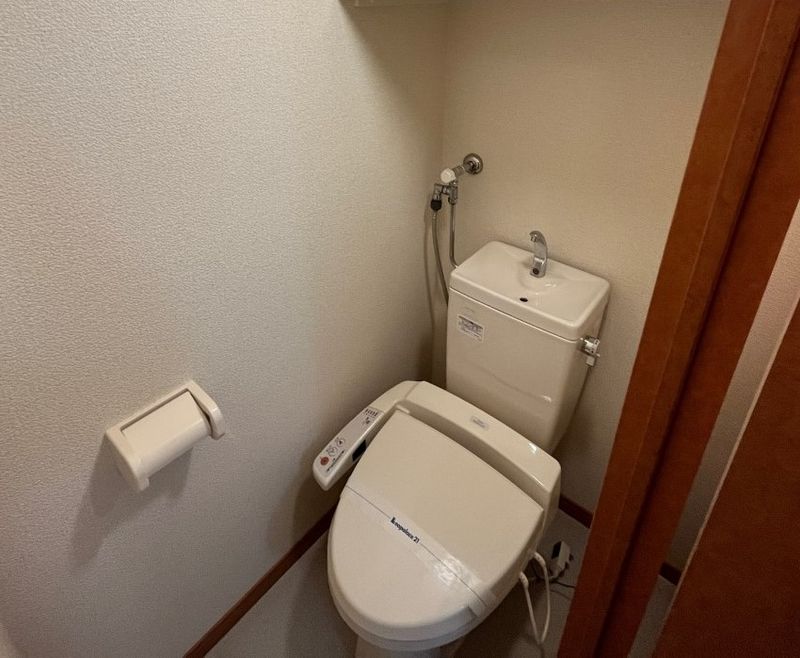 レオパレスサザンカ トイレ