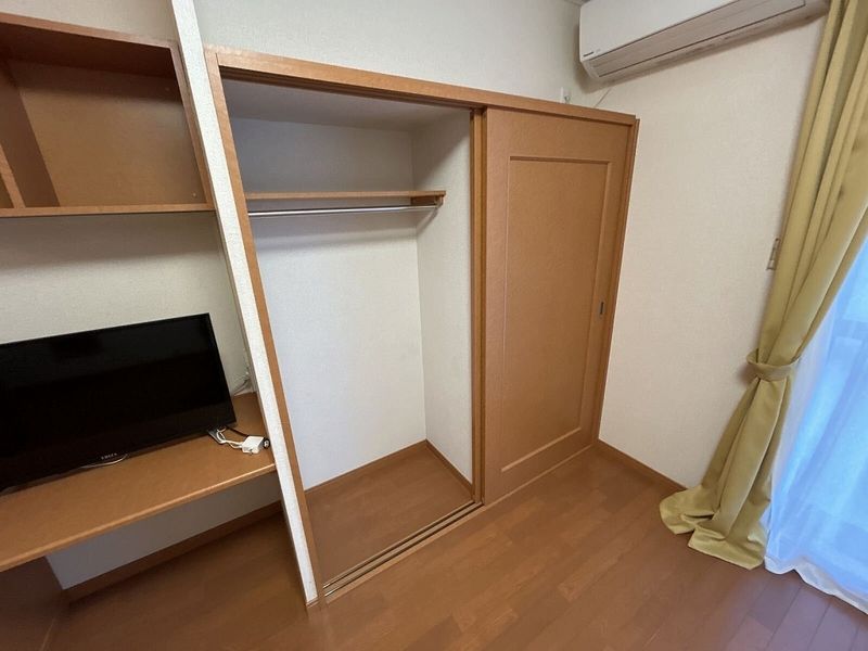 レオパレス芦田スマイルⅡ 収納