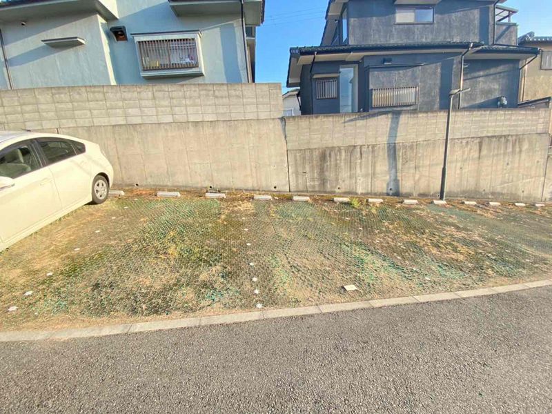 レオネクストディアベルジュⅠ 駐車場