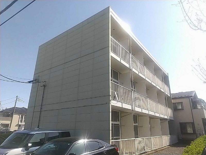 レオパレスドミール 外観