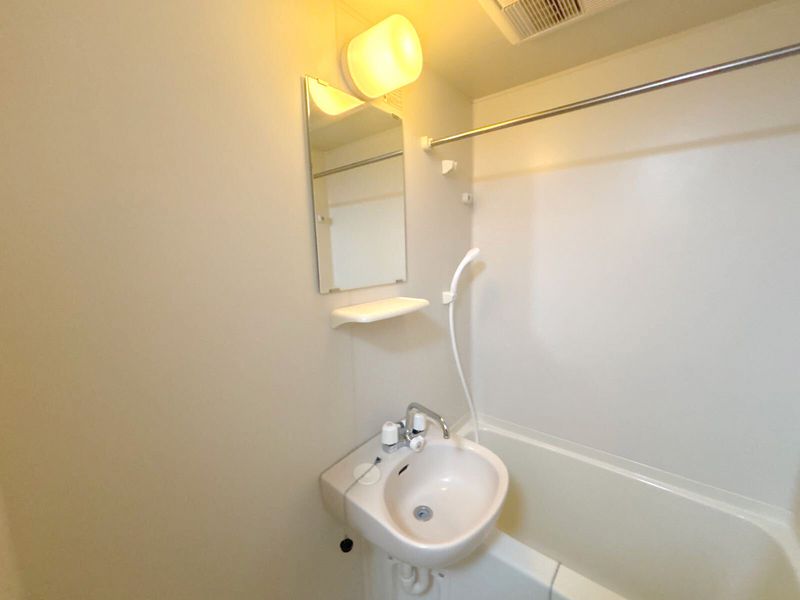 レオパレスペニーハイツⅢ 洗面台