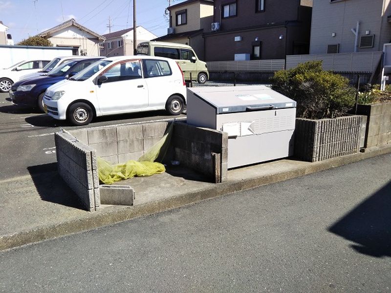 レオパレス高師 共用部分