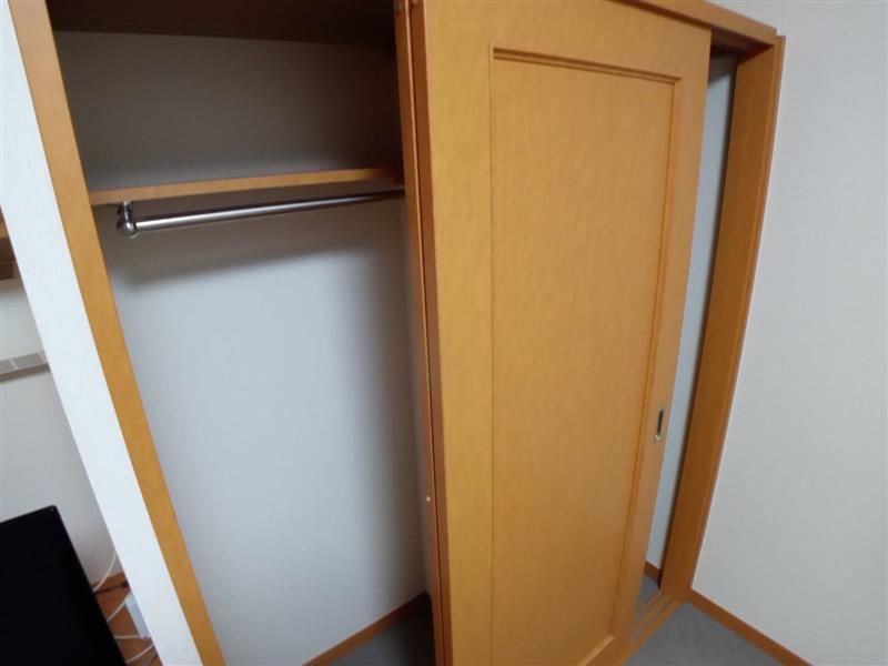 レオパレスエレガンスＫ 収納
